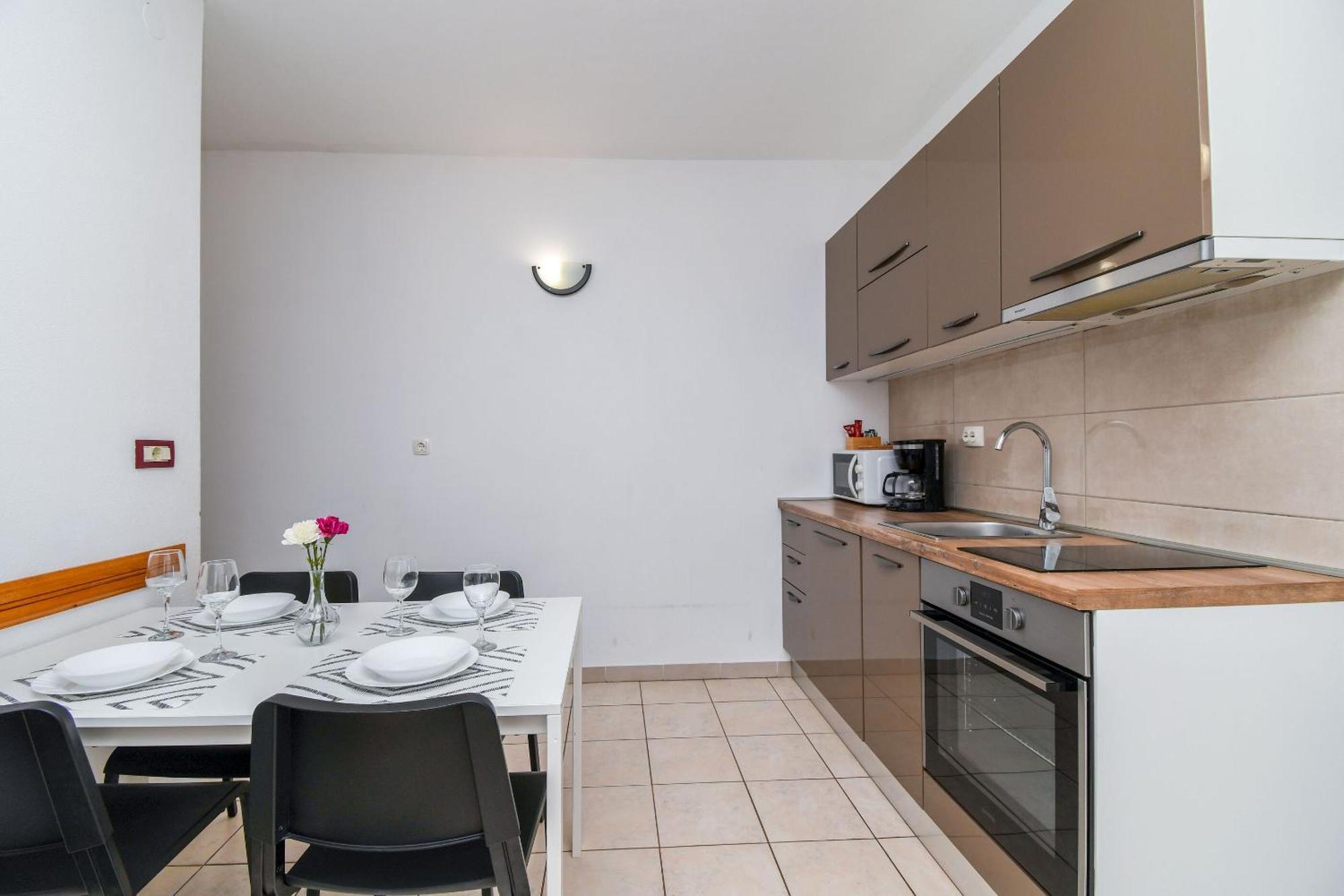 Apartment Mara Trogir Exterior foto