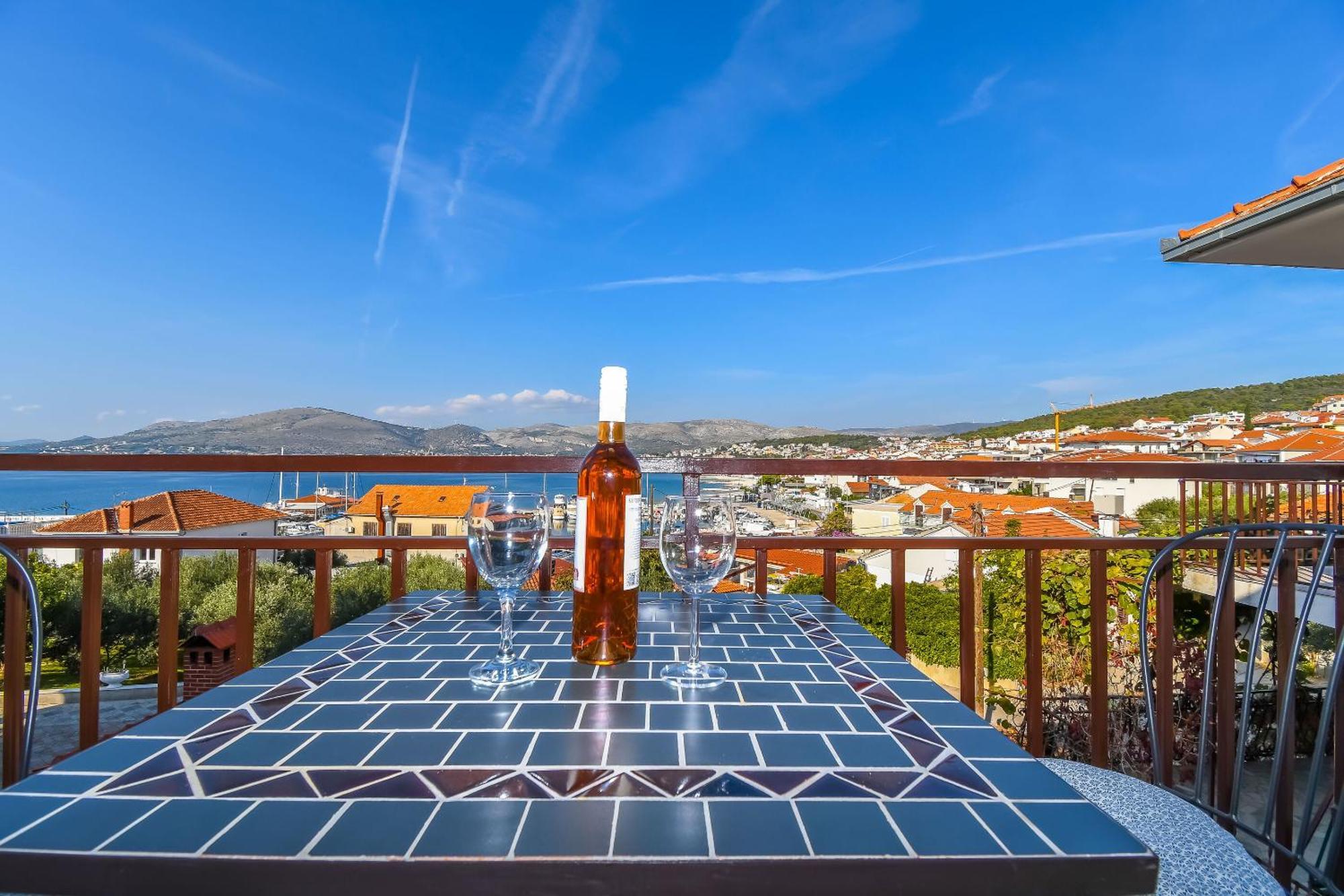 Apartment Mara Trogir Exterior foto