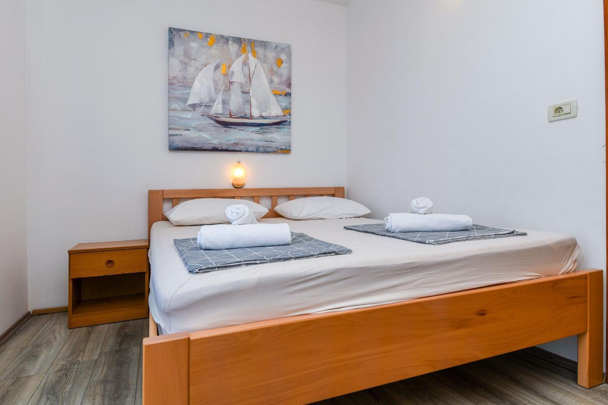 Apartment Mara Trogir Exterior foto